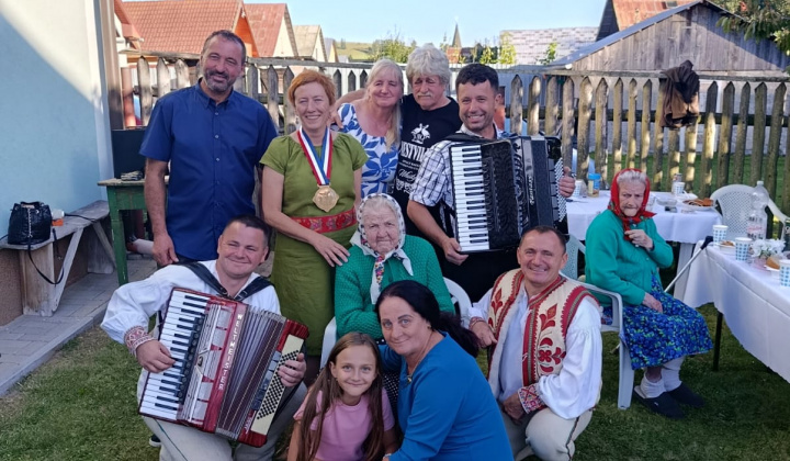Aktuality / Blahoželanie k životnému jubileu 100 rokov pani Brinckovej - foto