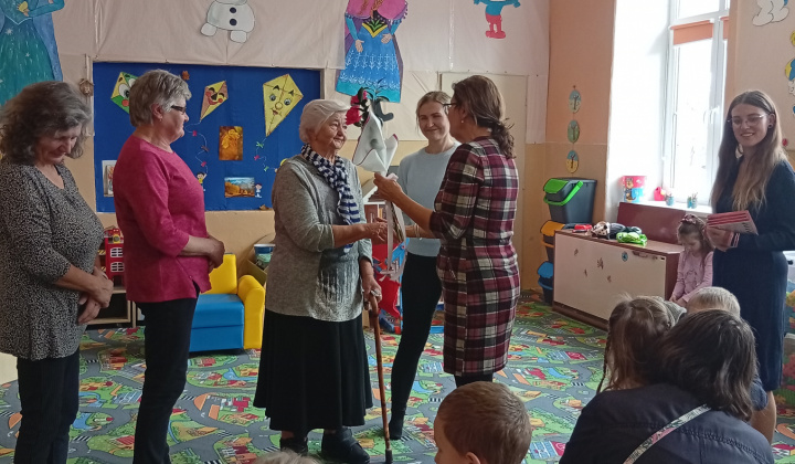 Aktuality / Mesiac úcty k starším v MŠ Torysky - foto
