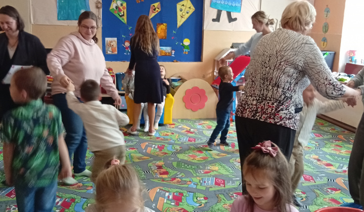 Aktuality / Mesiac úcty k starším v MŠ Torysky - foto